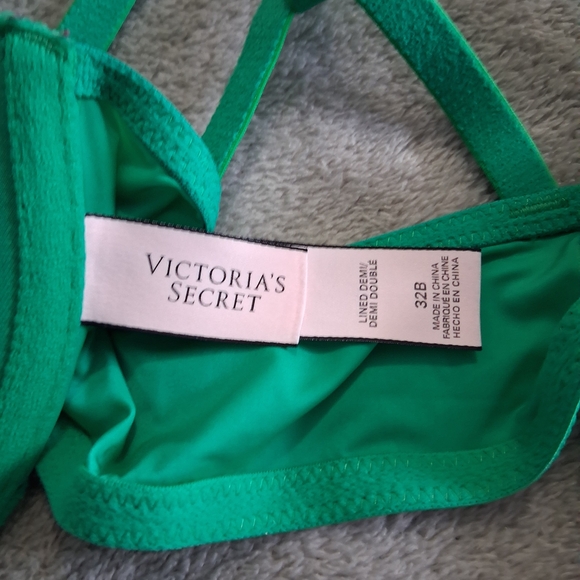 Victoria’s Secret Green Lined Demi Bra Underwire Front Close Strappy 32B - Picture 5 of 5
